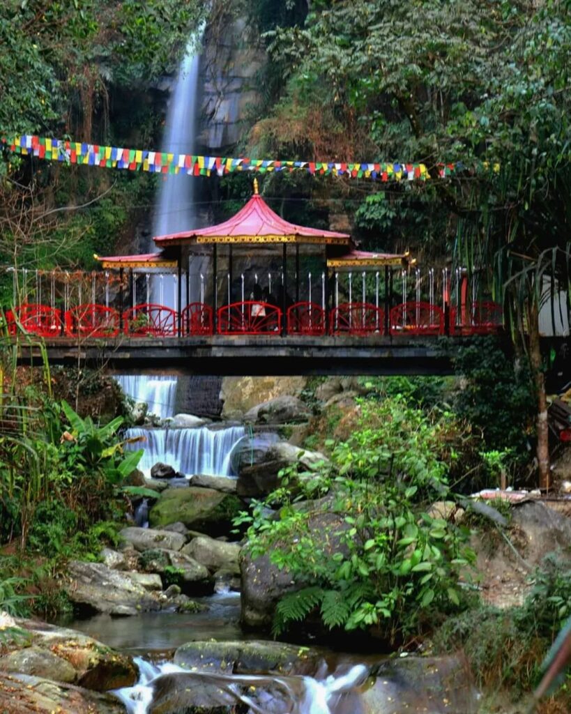 Bhanjhakri Falls